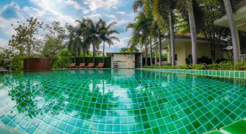 Ruen Maihom Riverside Cottage Kanchanaburi Exterior photo